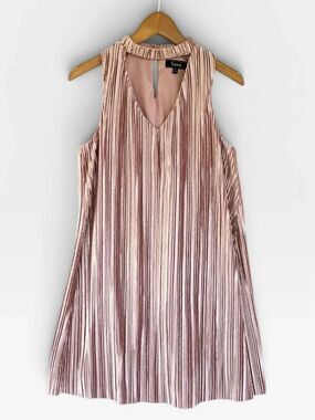 🎉5 for $45🎉 Lux Dress Size 4